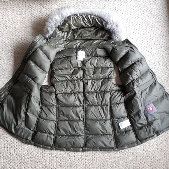 GAP Primaloft Super Warm Down Vest - Picture 5 of 10